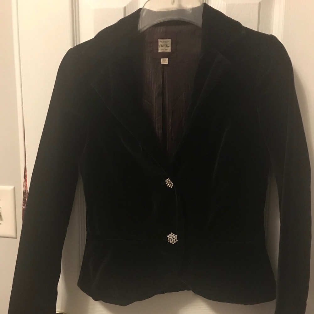 Black, Velvet Blazer, Size XS, Old Navy. Very Cute, has a lace on the sleeves.
